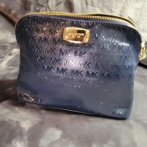 MICHAEL KORS CROSSBODY DOME BAG